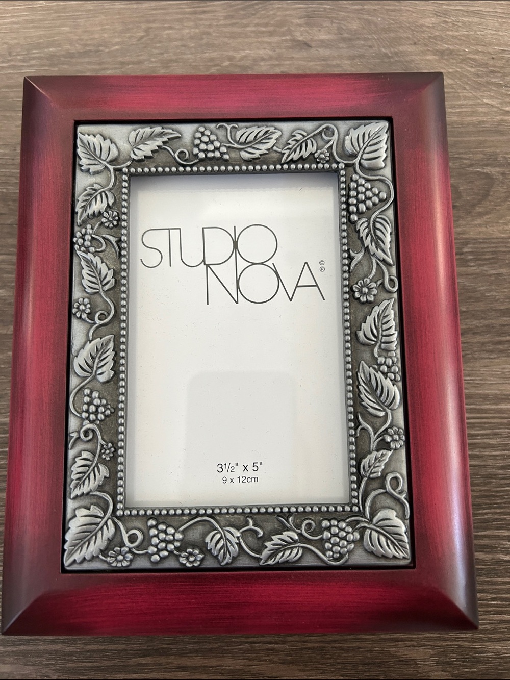 New Studio Nova wood and Silver Grape Vine Keepsake Box